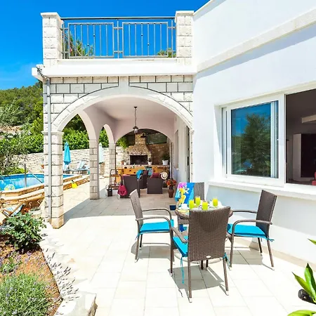 Beach Front Home In Blato Blato (Korcula)