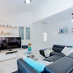 Beach Front Home In Blato Ferienhaus *