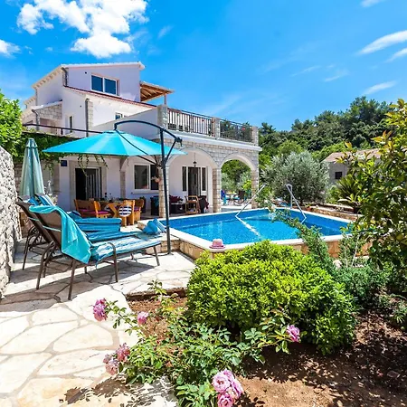 Ferienhaus Beach Front Home In Blato *